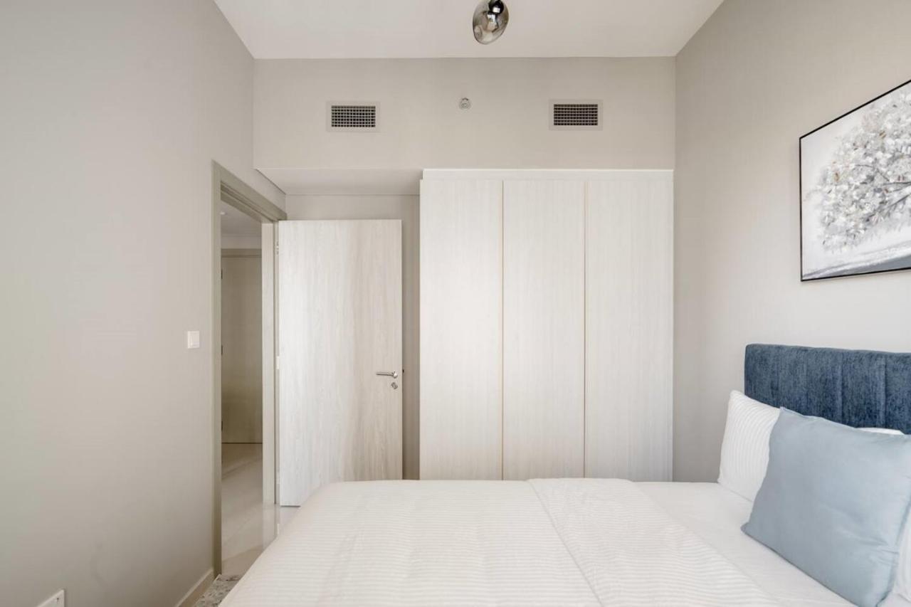 Pool View One Bed Business Bay Апартаменты
